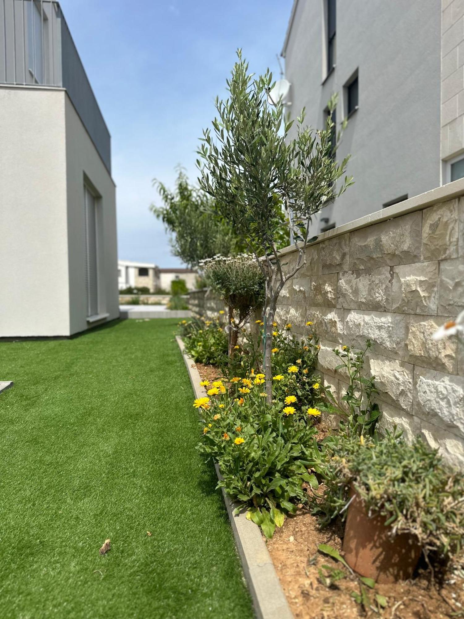 Velebit View Apartment วีร์ ภายนอก รูปภาพ
