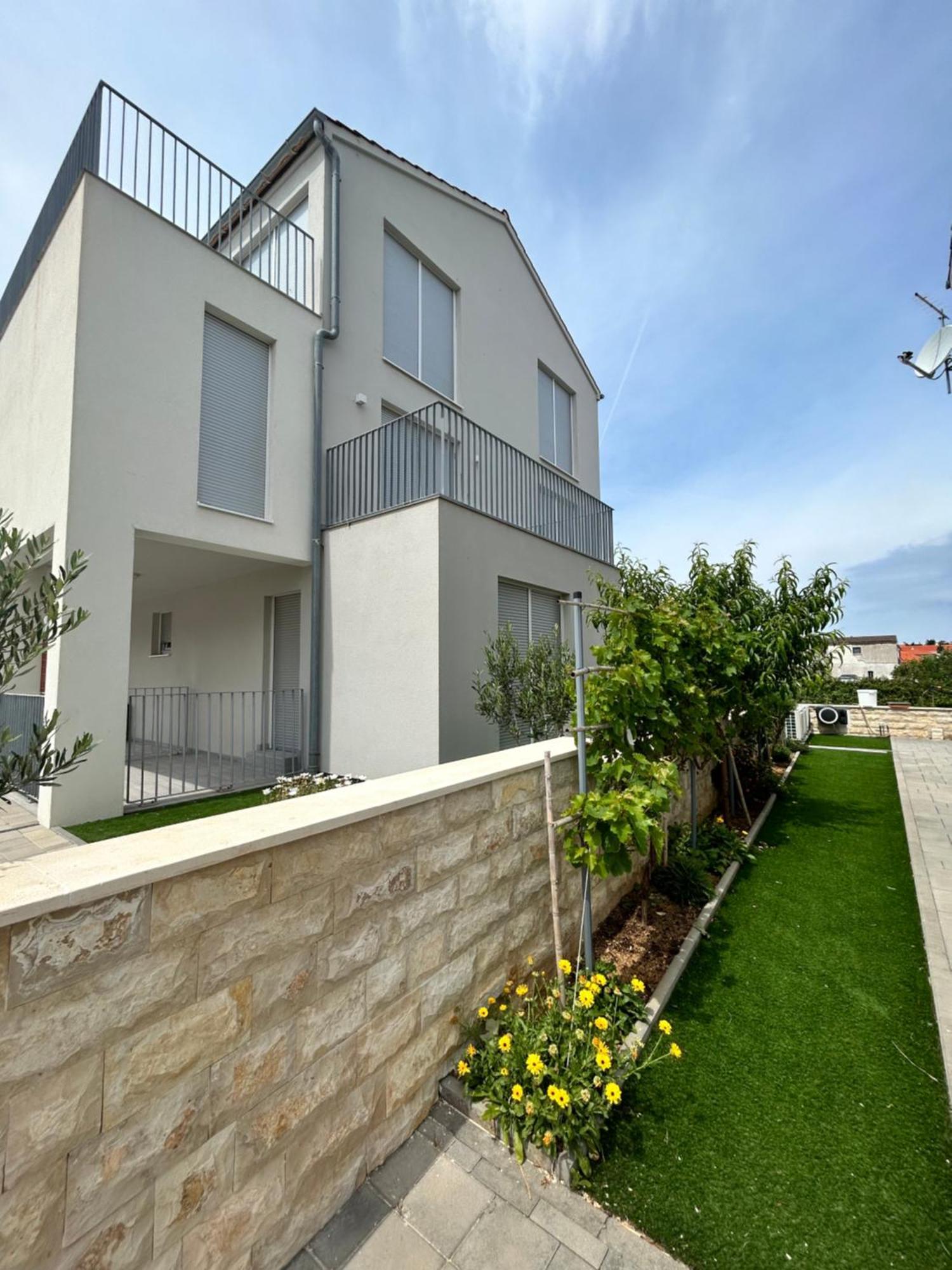 Velebit View Apartment วีร์ ภายนอก รูปภาพ